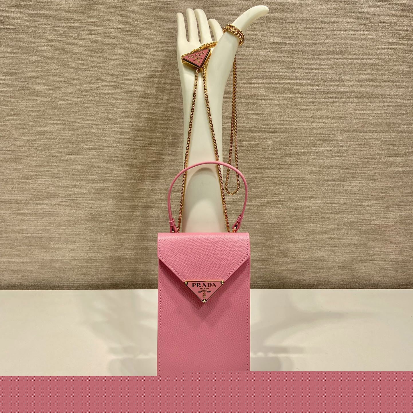Pra*a top handle bags
